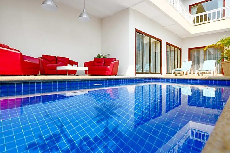 Avoca Pool Villa *