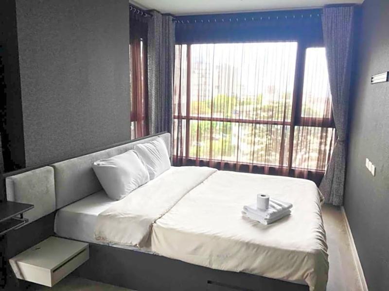 Sea View Long Balcony With Rooftop Pool In 3* Pattaya