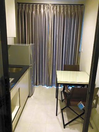 Sea View Long Balcony With Rooftop Pool In Aparthotel Pattaya