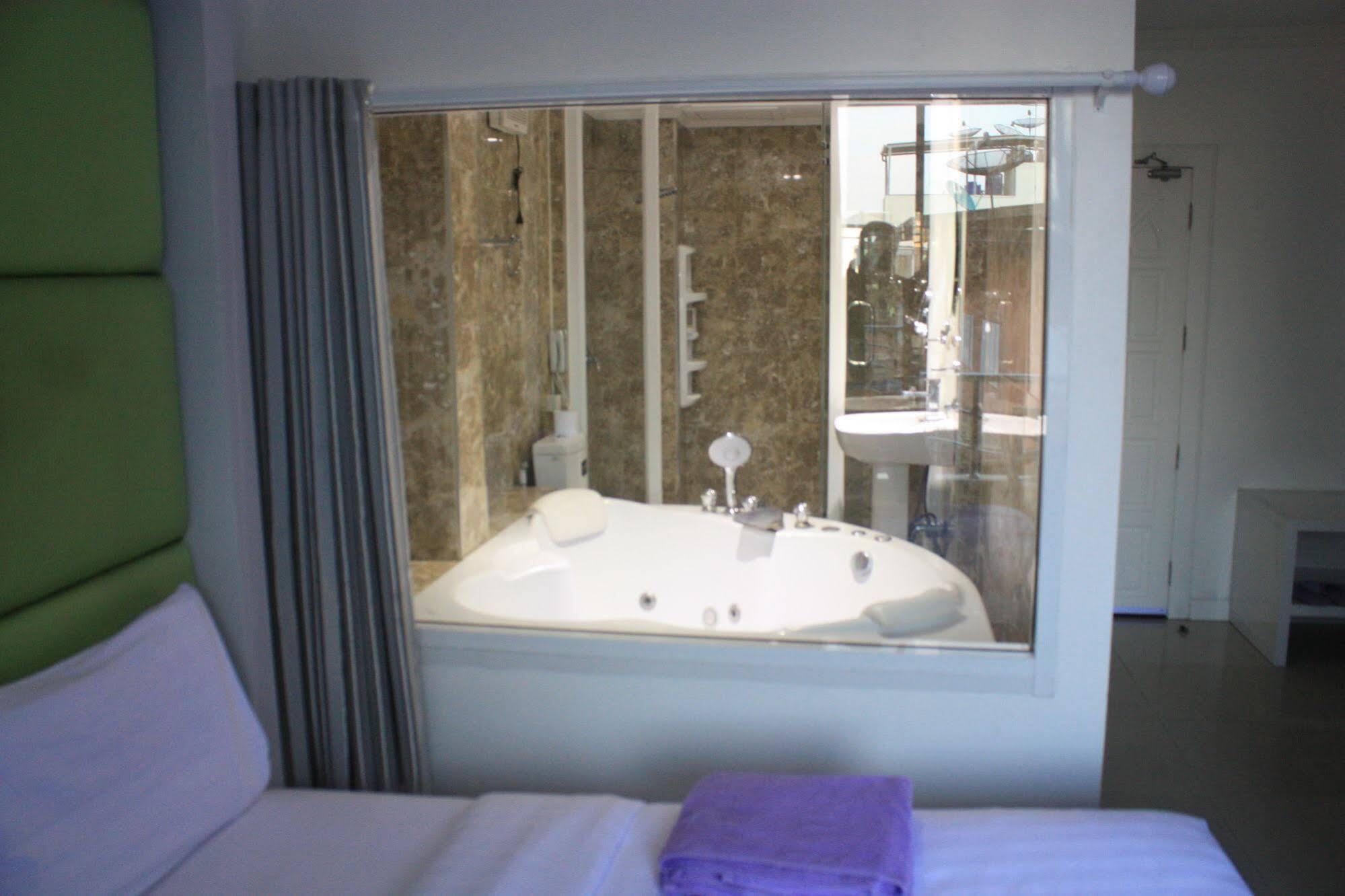 Hotel Titanic Residencs Pattaya