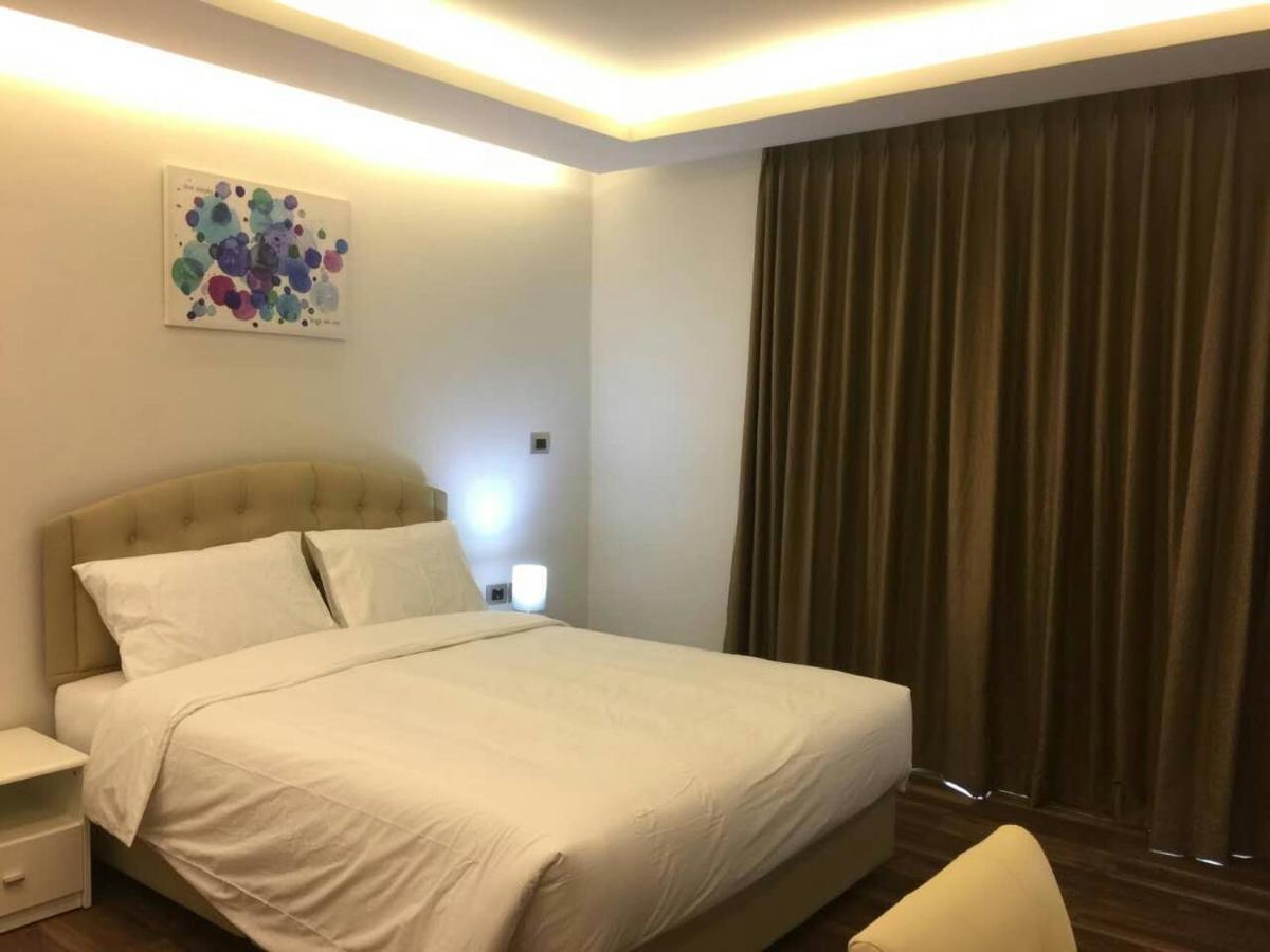 Apartment The Peak Towers