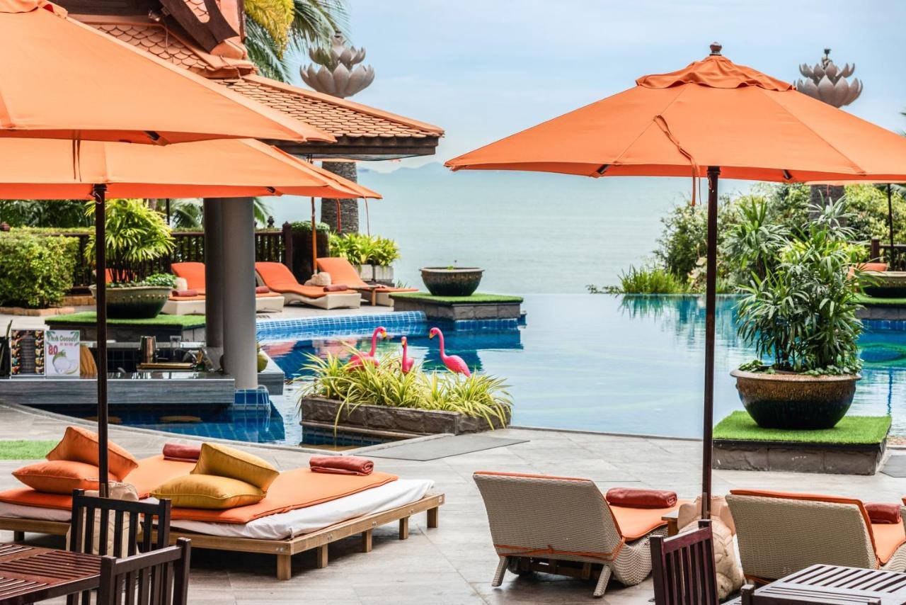 Resort Garden Cliff And