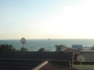 Hotel Baan Talay 2*