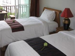 Chada Thai House Hotel