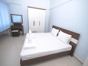 Cozy Loft Hostel *