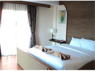 Penginapan The Red Balcony 2*