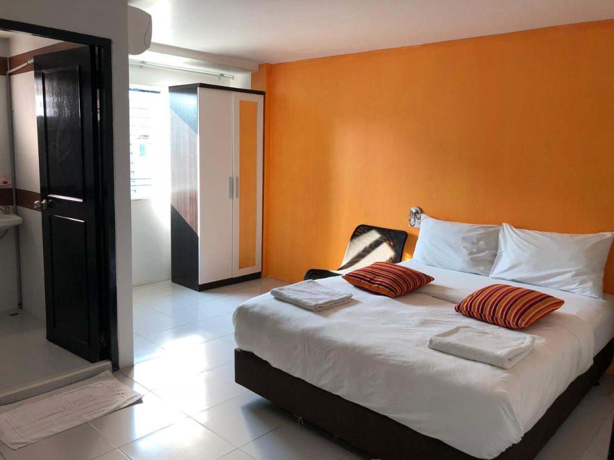 Economy hotel The Chic Place 2*