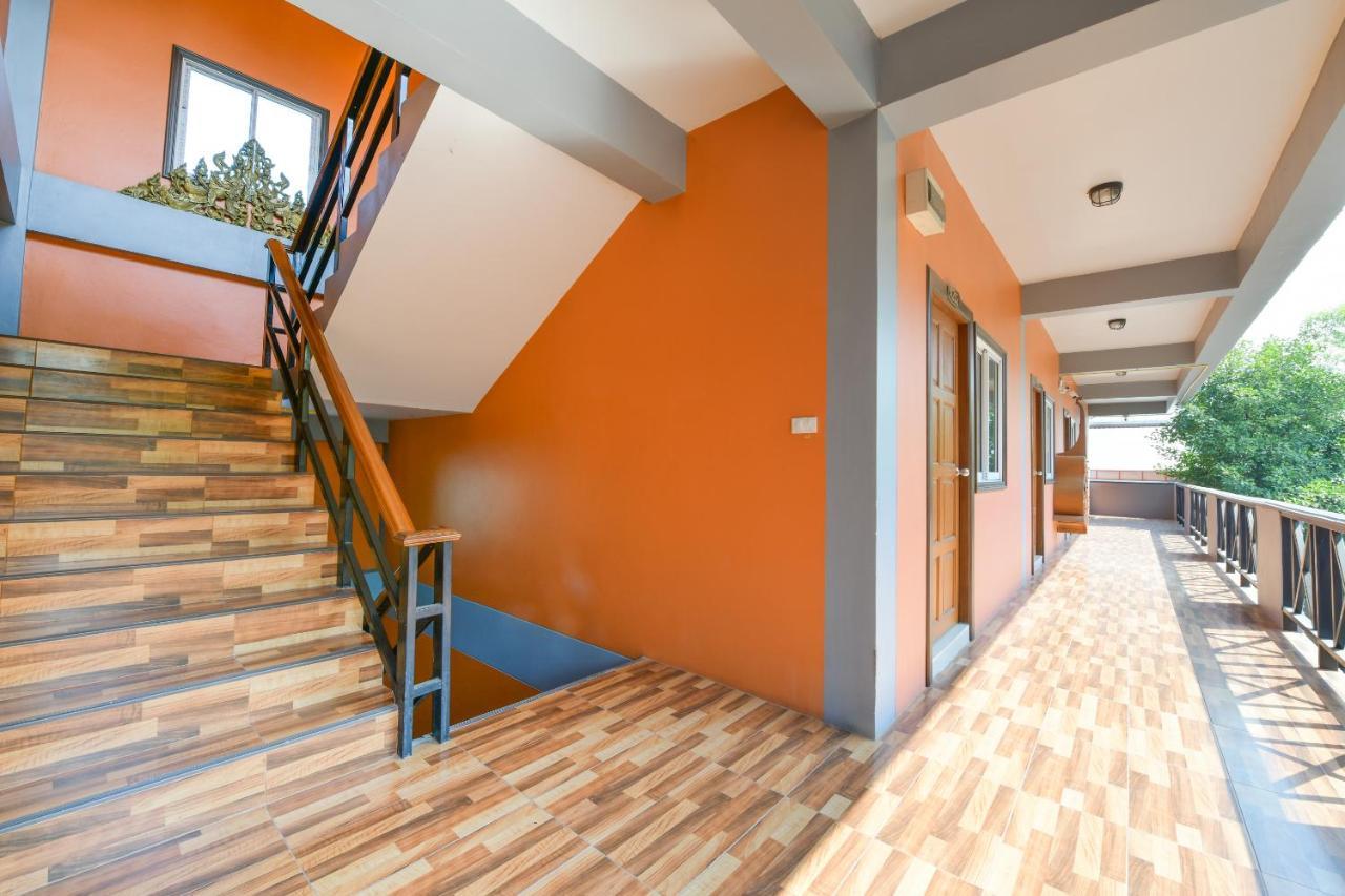 Oyo 549 Maesri Hotel 3*