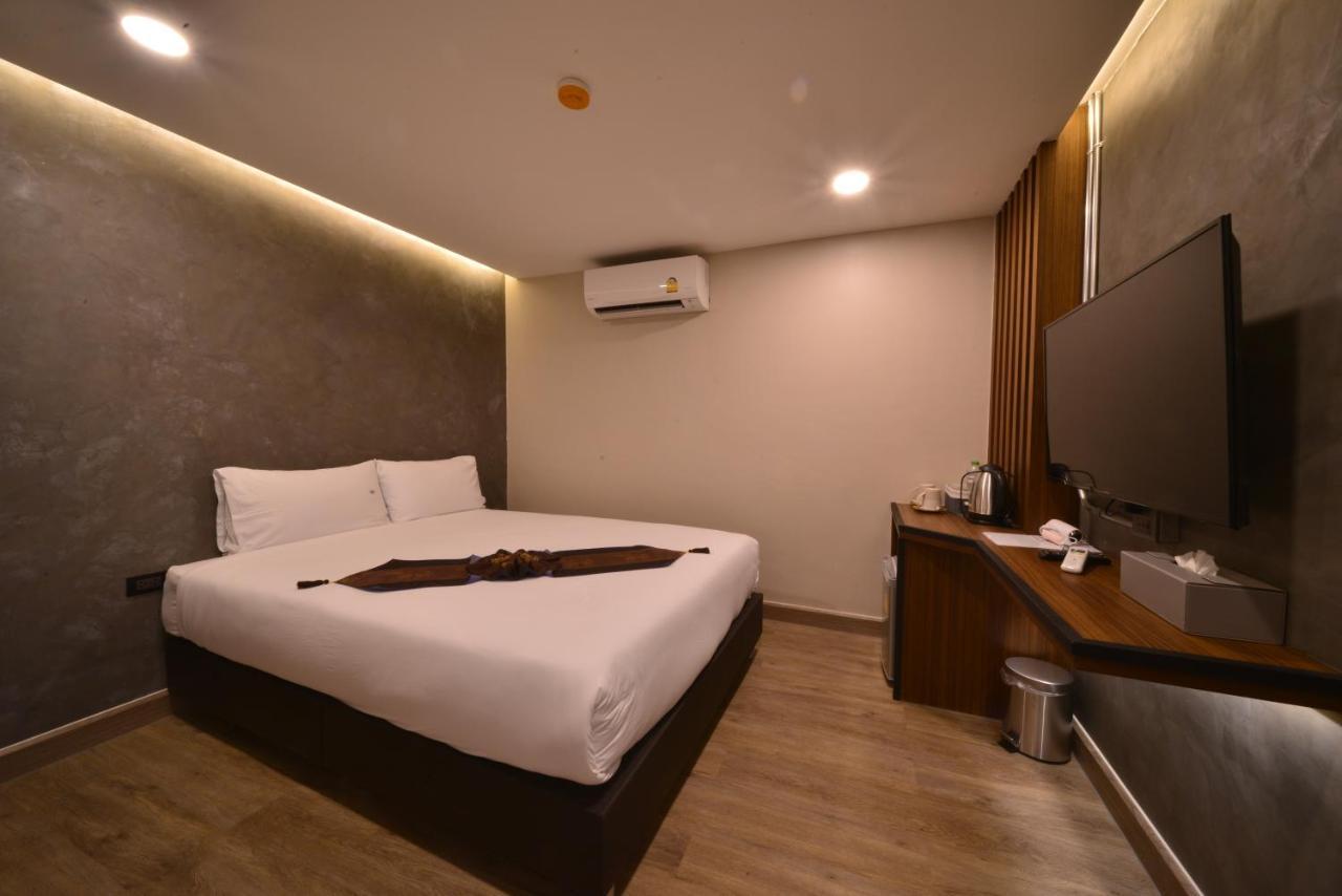 Sureena Hotel