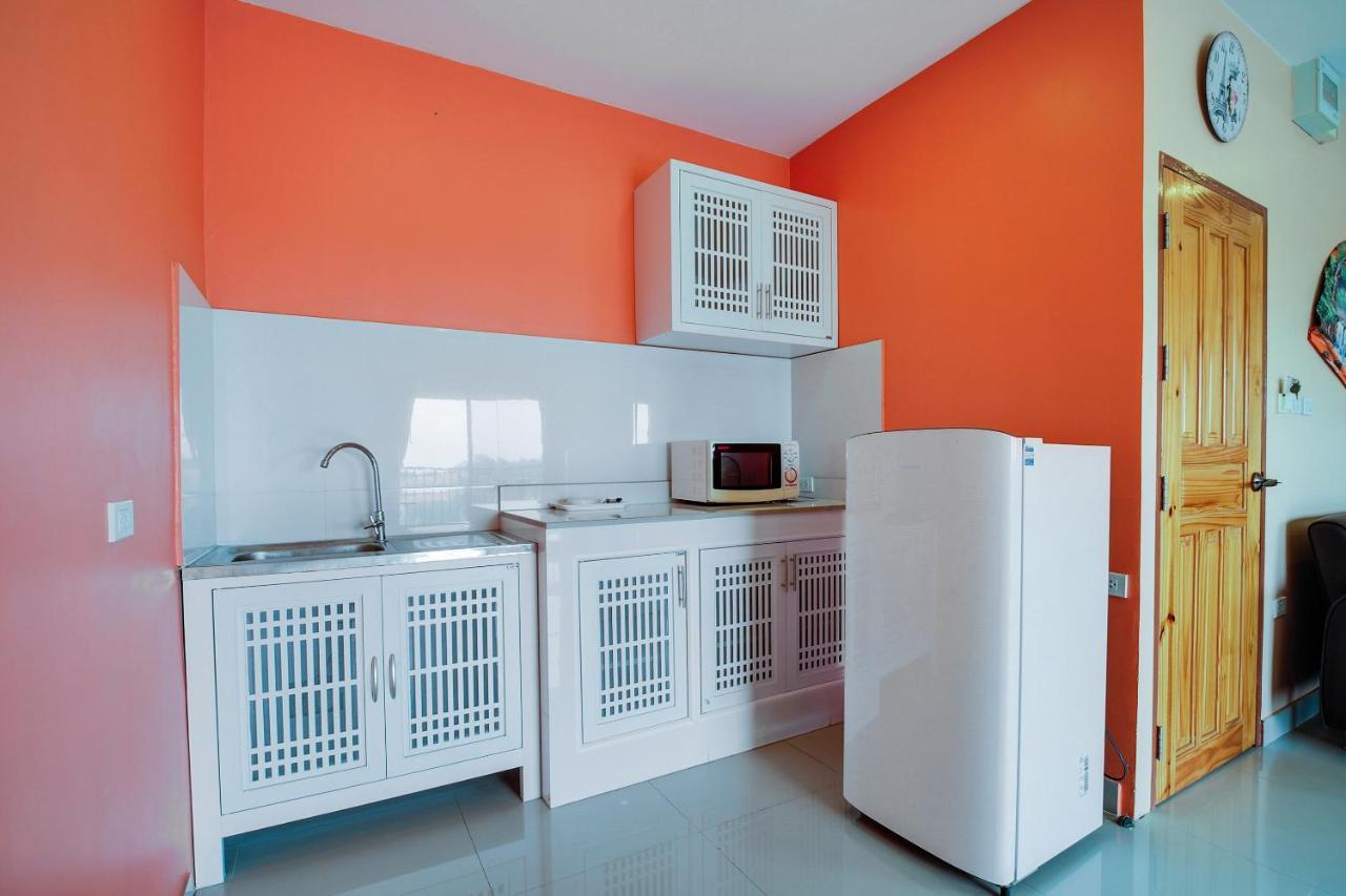 Hotel Patumnak Beach Guesthouse Pattaya