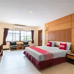 Oyo 882 The Moonlight Serviced Hotel Pattaya