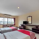 Oyo 882 The Moonlight Serviced Hotel 2*