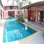 Villa พระตำหนักวิลล่า 10 ห้องนอน พร้อมสระว่ายน้ำส่วนตัว