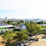 Central Pattaya Plaza Condotel - Sleeps 2