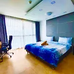 อพาร์ทเม้น Centara Avenue Pattaya