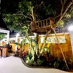 Izzyland Luxury Pool Villa Pattaya Walking Street 5 Bedrooms