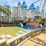 Grande Carribean Condo Sea View&Park View Comfortable 1 Bedroom Apartment For 3 Person With Washing Machine , Kitchen And All Utensils For The Cooking