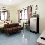 Pattaya Holiday Lodge