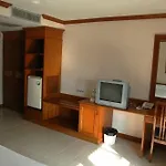 โรงแรม จอมเทียนโบ๊ทเฮ้าส์ Pattaya