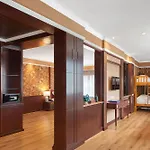 Floral - Dolphin Circle 4* Pattaya