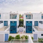 Rain Story Pool Villas Pattaya