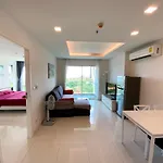 อพาร์ทเม้น One Tower Sea View 104 *