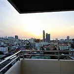 20Th Floor 2-Bed Condo With Stunning Views