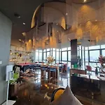 Downtown Chic Rooftop Pool #en797 อพาร์ทเม้น