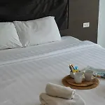 Hotel Tribe