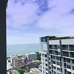 The Base Thai * Pattaya