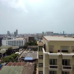 Sea View Rooftop Pool *