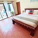 Thai Luxury Pool Villa 3 Beds