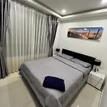 Pattaya Swimming Pool Condo Near Walking Street
