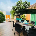 Rosewood Pool 1 โรงแรม