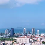 Pattaya Posh High Floor Sea View Big Bed Room29