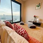 Apartment Base Long Balcony King-bed With Infinity Pool Pattaya
