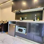 Arcadia Center Suites