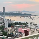 Base Long Balcony King-bed With Infinity Pool * Pattaya