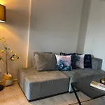 Base Long Balcony King-bed With Infinity Pool Pattaya