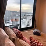Base Long Balcony King-bed With Infinity Pool Apartment
