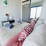 Base Long Balcony King-bed With Infinity Pool Pattaya