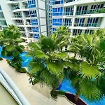 Large Luxury Condo - Pattaya City Centre - Grand Avenue Residences, Pool View - 413