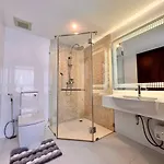 Apartment Boutique Style 1 Bed In Serenity Wongamat