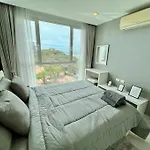 Bay View 1 Bed In Vision Condo