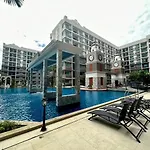 Arcadia Condo With Pool Access-E & Gym-Sauna And Fast Net