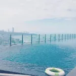 海景2居室芭堤雅市区the Base网红无边泳池紧邻中央商场 * Pattaya