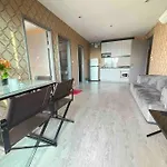 海景2居室芭堤雅市区the Base网红无边泳池紧邻中央商场 * Pattaya