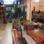 River Hotel