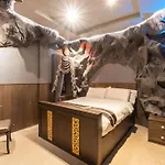 The Castle Pratumnak Hill 6 Bedroom Apartment