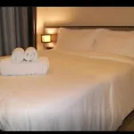 Apartment 海景2居室芭堤雅市区the Base网红无边泳池紧邻中央商场 Pattaya